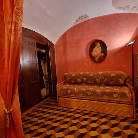 Il Bibiribi Al Castello Apartment Pieve di Teco Екстериор снимка